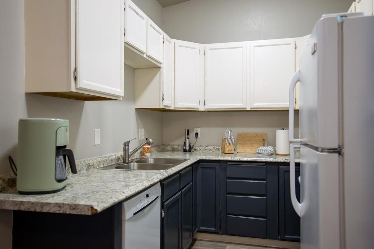 Stylish1 Bed 1 Bath Apartment Anchorage Bagian luar foto